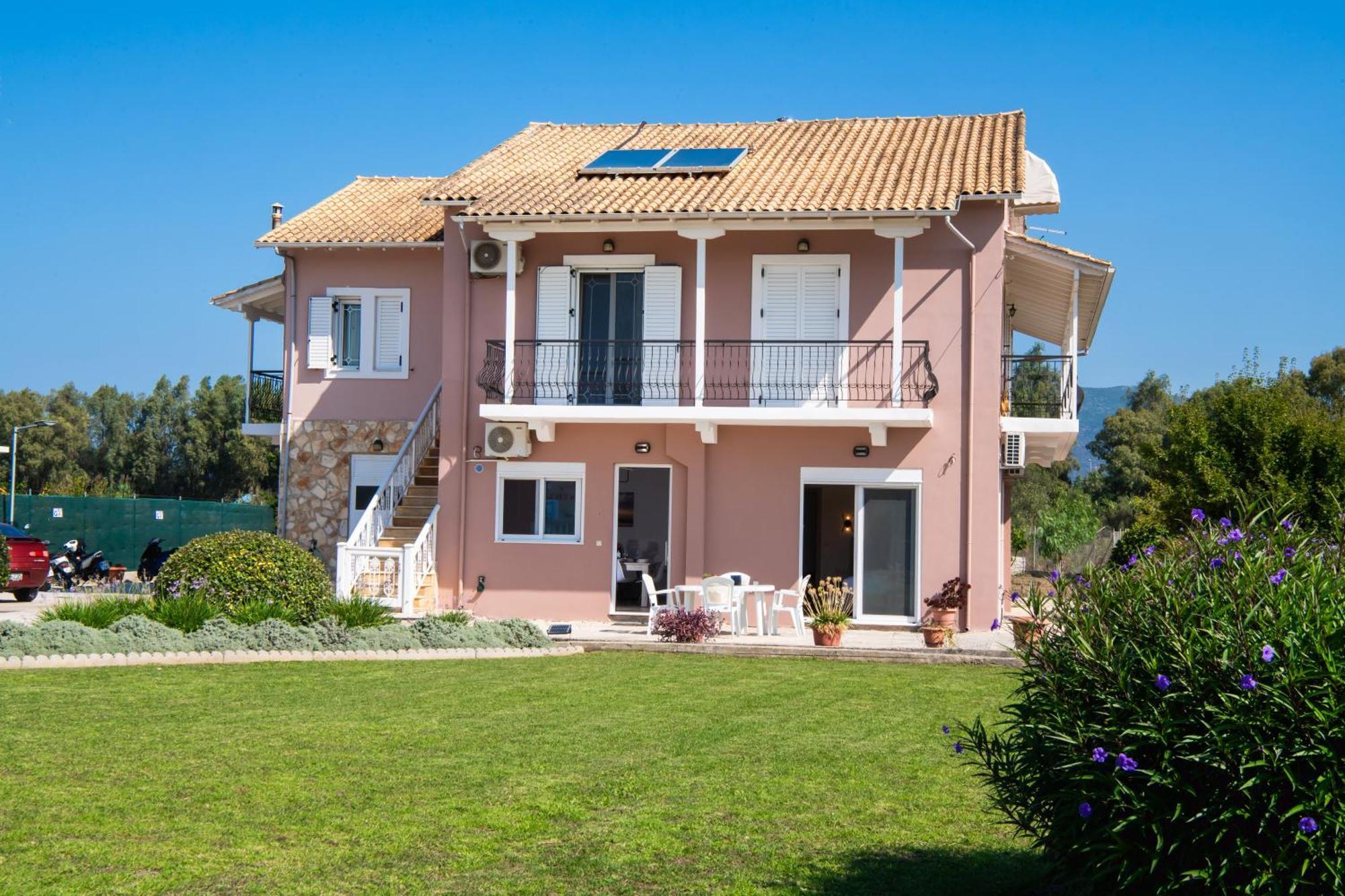 Ruellia Luxury Apartments Kalligoni Bagian luar foto